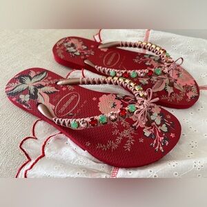 Havaianas Swarvoski Crystal Flip Flops NWT Sparkly Red Pink Green Luxury 7/8